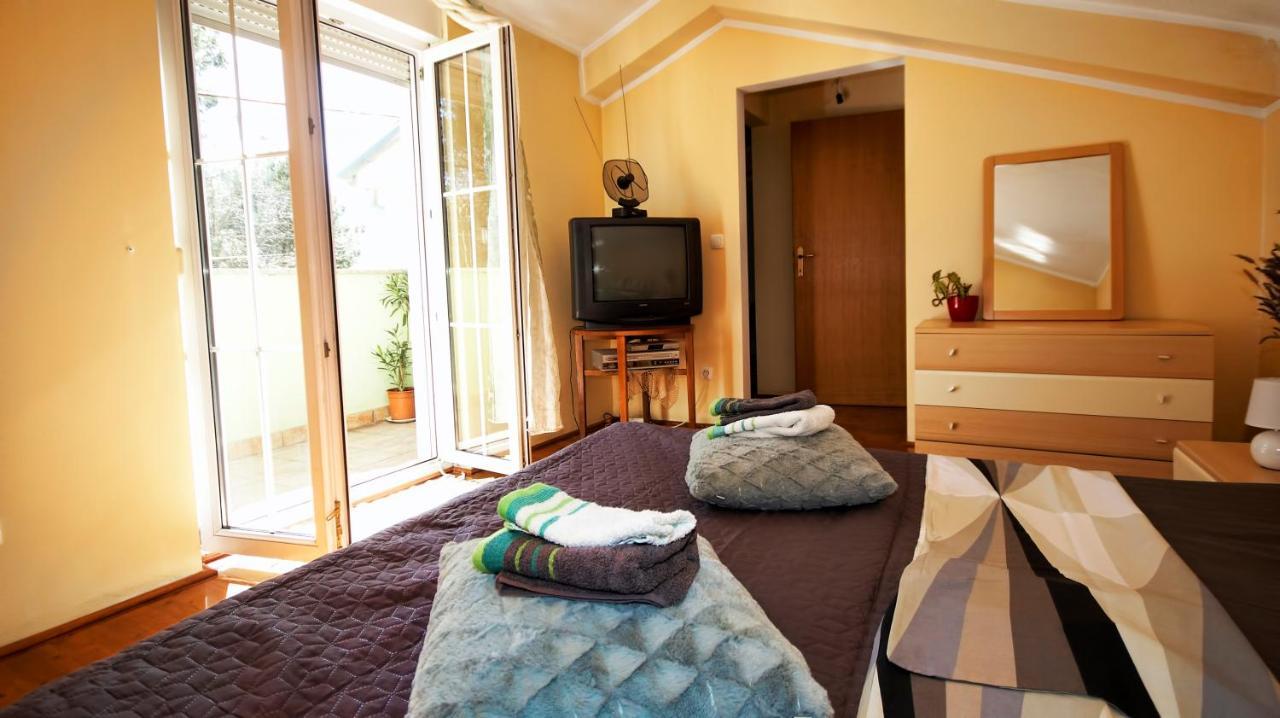 Green House Apartment Pula Dış mekan fotoğraf