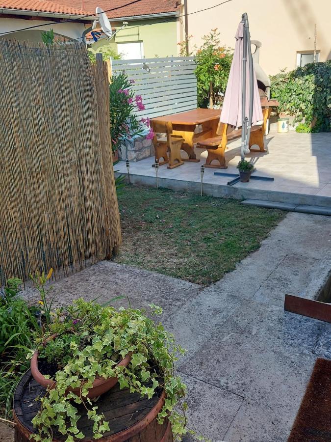 Green House Apartment Pula Dış mekan fotoğraf