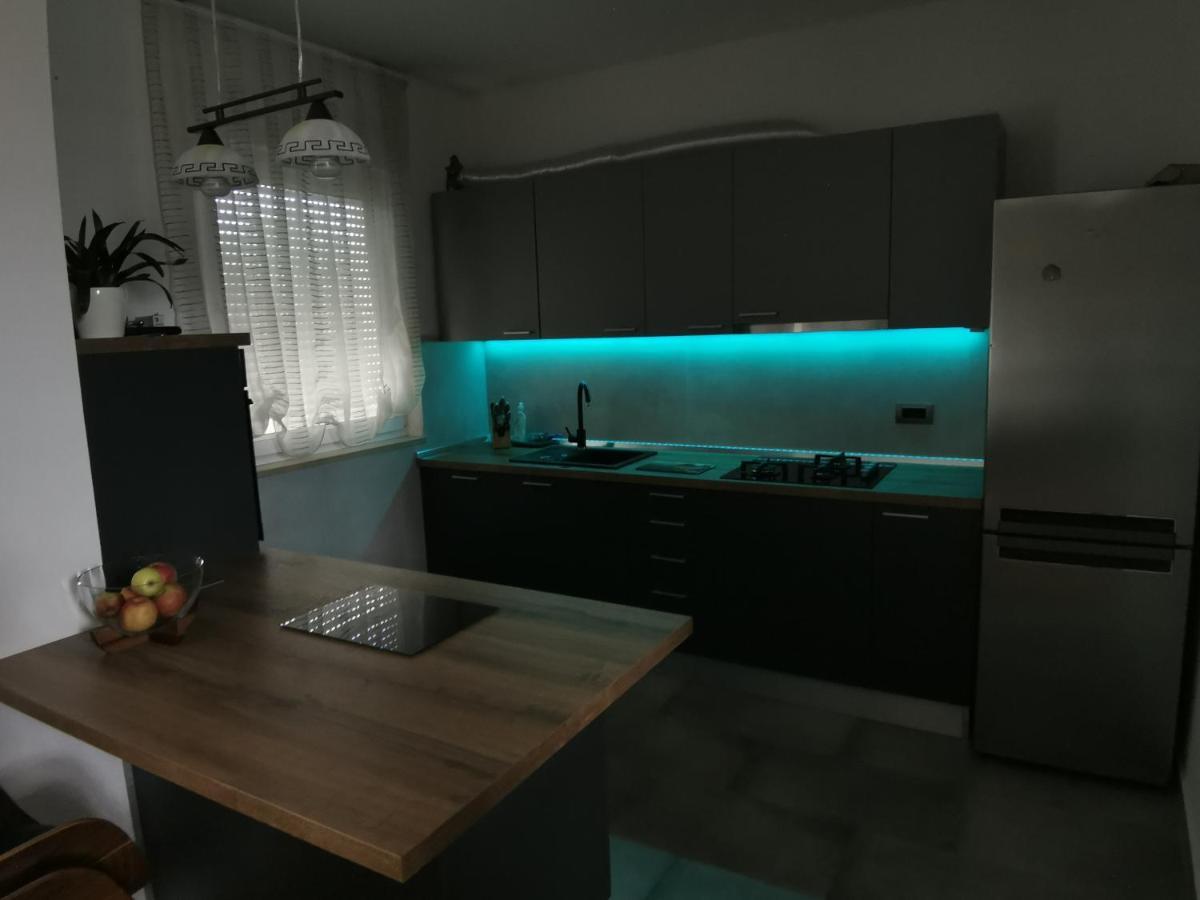 Green House Apartment Pula Dış mekan fotoğraf